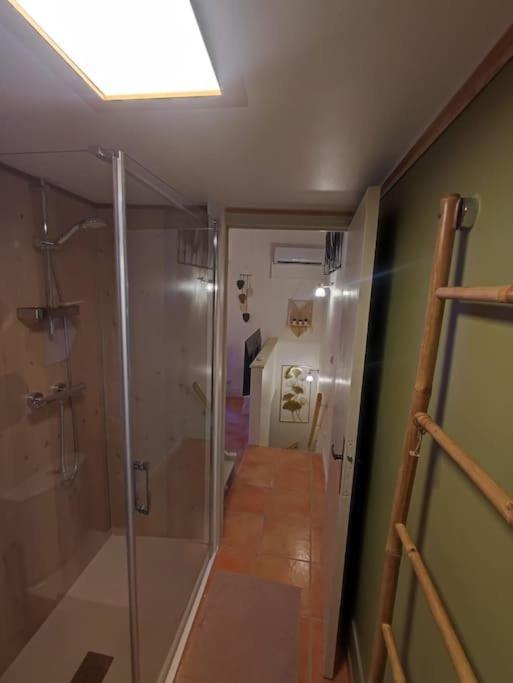 Appartement Cosy 2/4 Personnes La Roquebrussanne Экстерьер фото