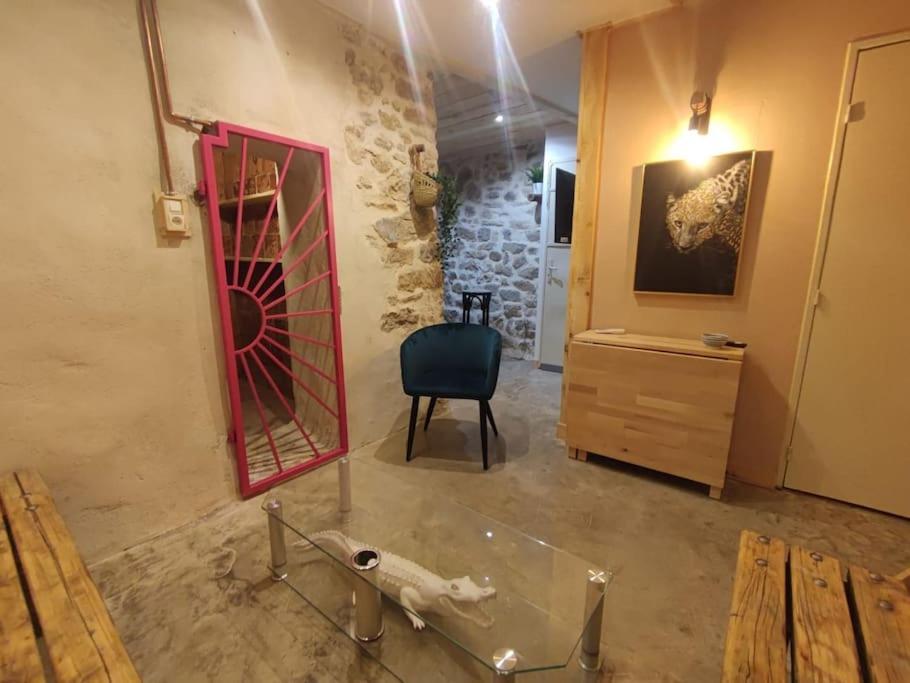 Appartement Cosy 2/4 Personnes La Roquebrussanne Экстерьер фото