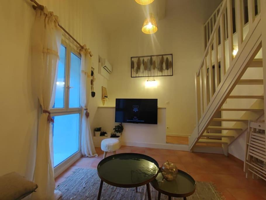 Appartement Cosy 2/4 Personnes La Roquebrussanne Экстерьер фото
