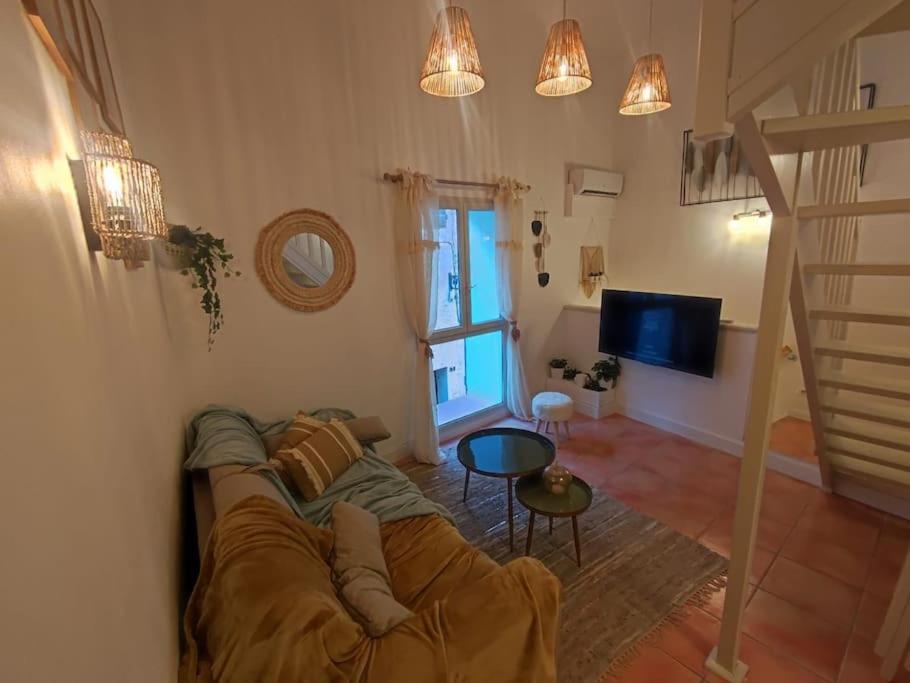 Appartement Cosy 2/4 Personnes La Roquebrussanne Экстерьер фото