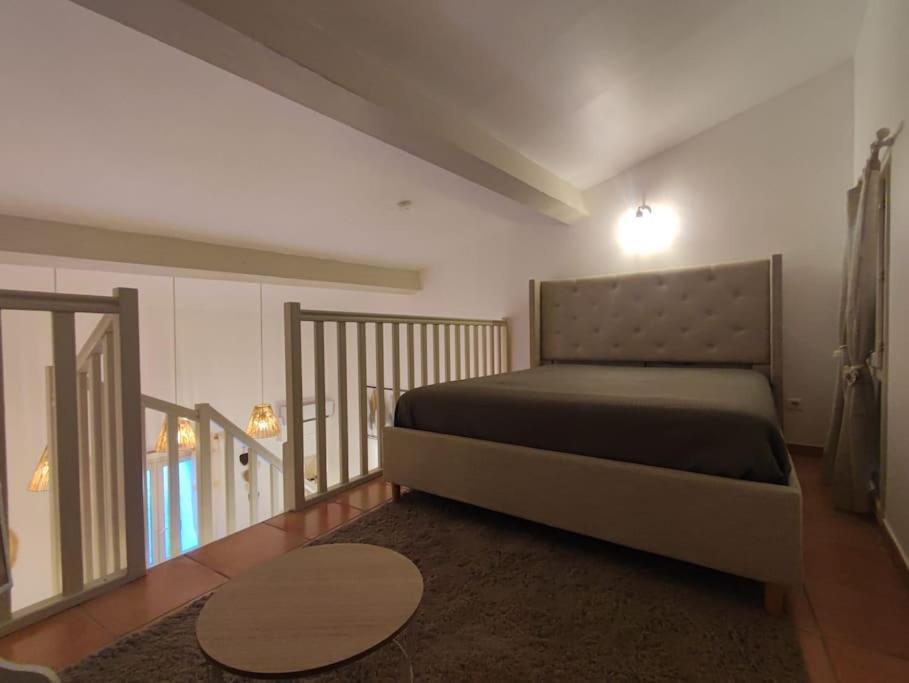 Appartement Cosy 2/4 Personnes La Roquebrussanne Экстерьер фото