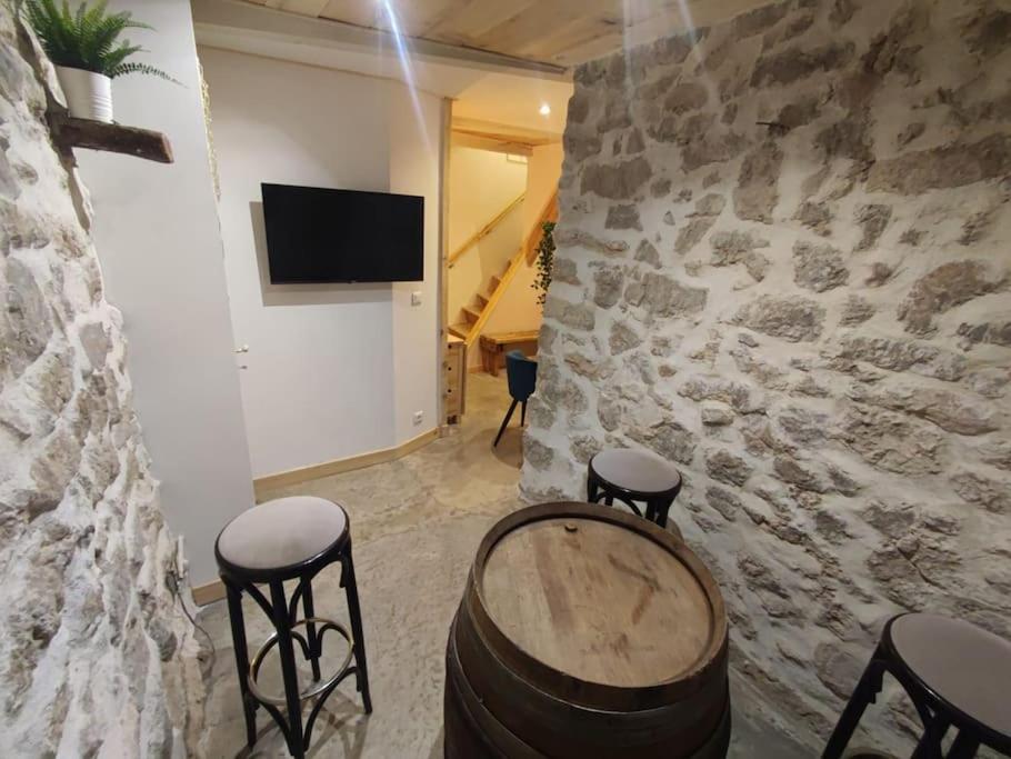 Appartement Cosy 2/4 Personnes La Roquebrussanne Экстерьер фото